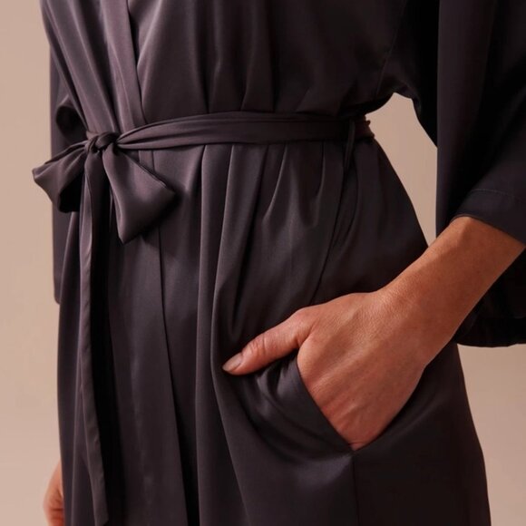 La Vie En Rose Women's Satin Kimono - Black - US M - Picture 3 of 7